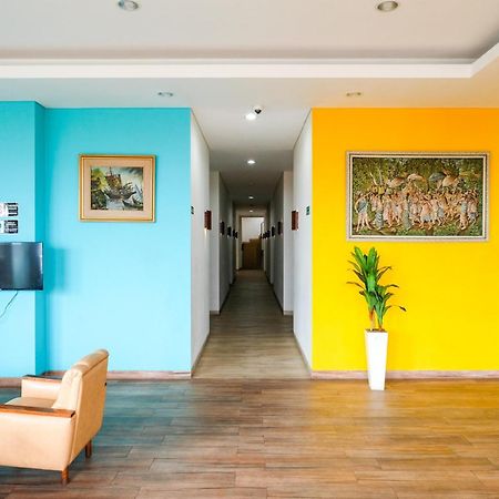 Sans Hotel Rajawali Surabaya By Reddoorz Krembangan Εξωτερικό φωτογραφία