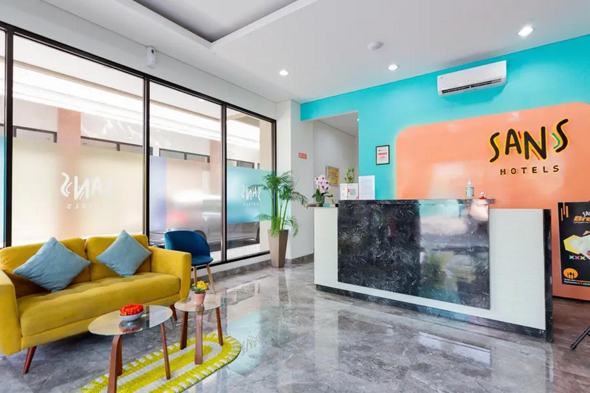 Sans Hotel Rajawali Surabaya By Reddoorz Krembangan Εξωτερικό φωτογραφία