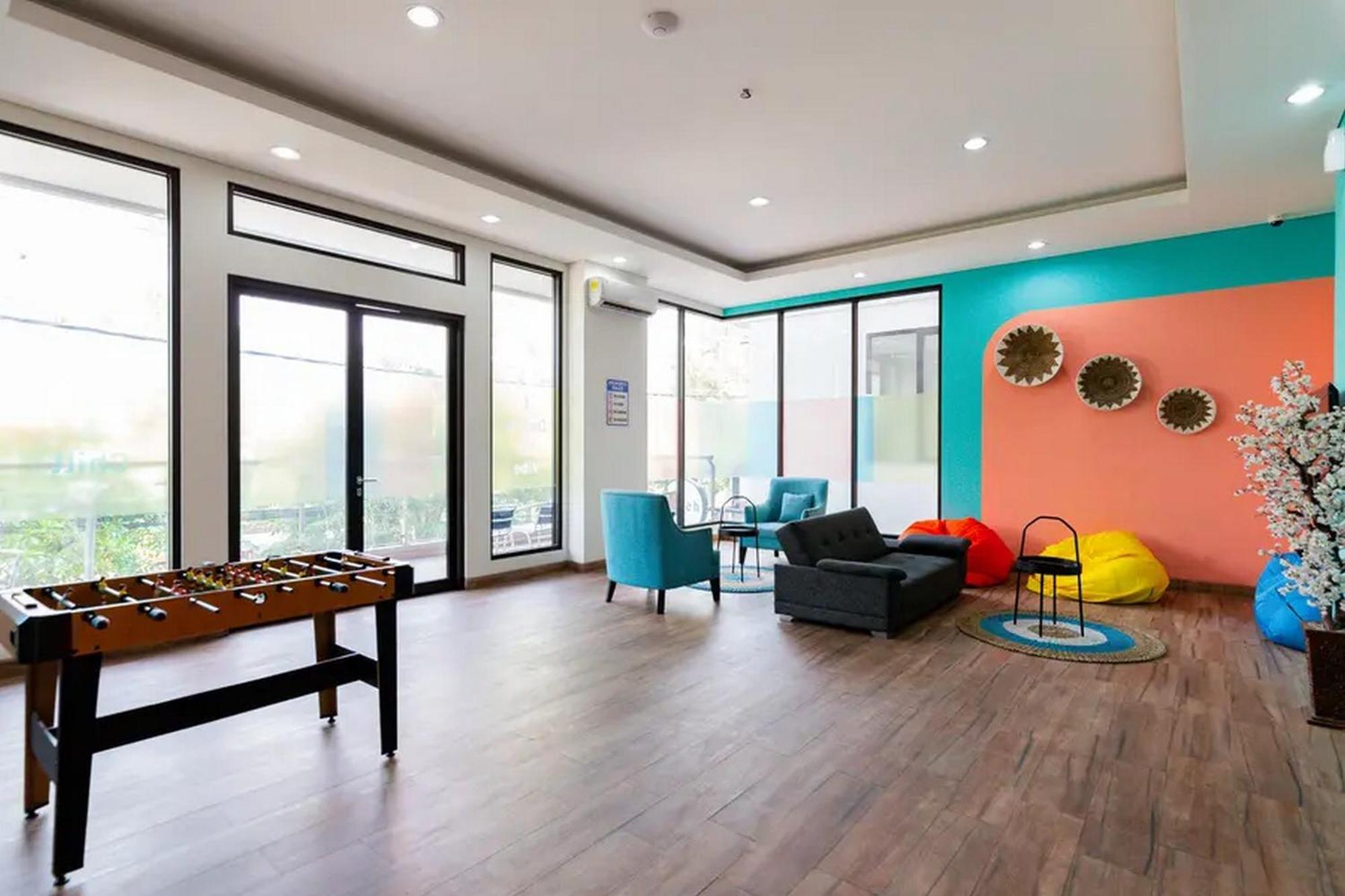 Sans Hotel Rajawali Surabaya By Reddoorz Krembangan Εξωτερικό φωτογραφία