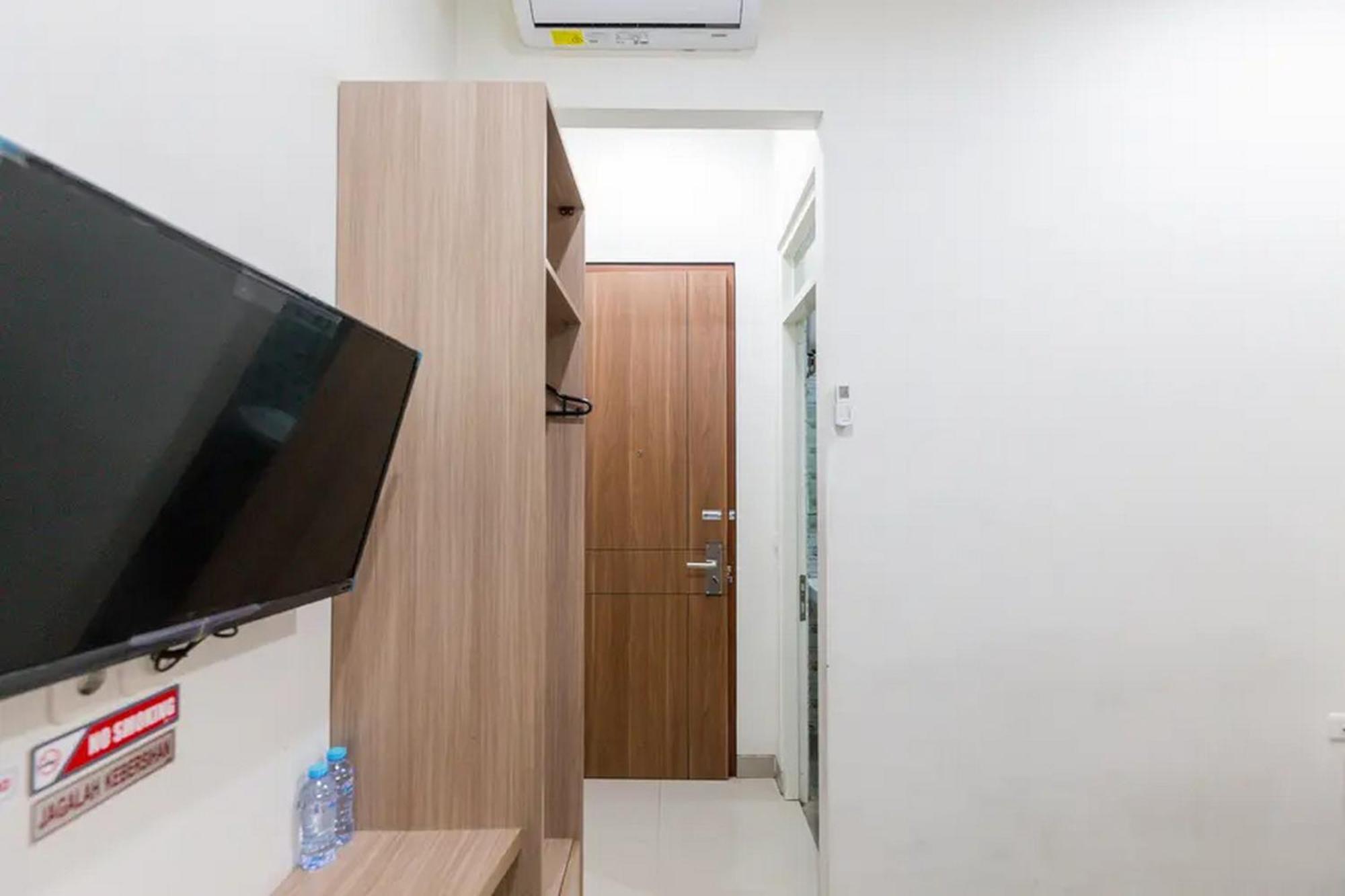 Sans Hotel Rajawali Surabaya By Reddoorz Krembangan Εξωτερικό φωτογραφία