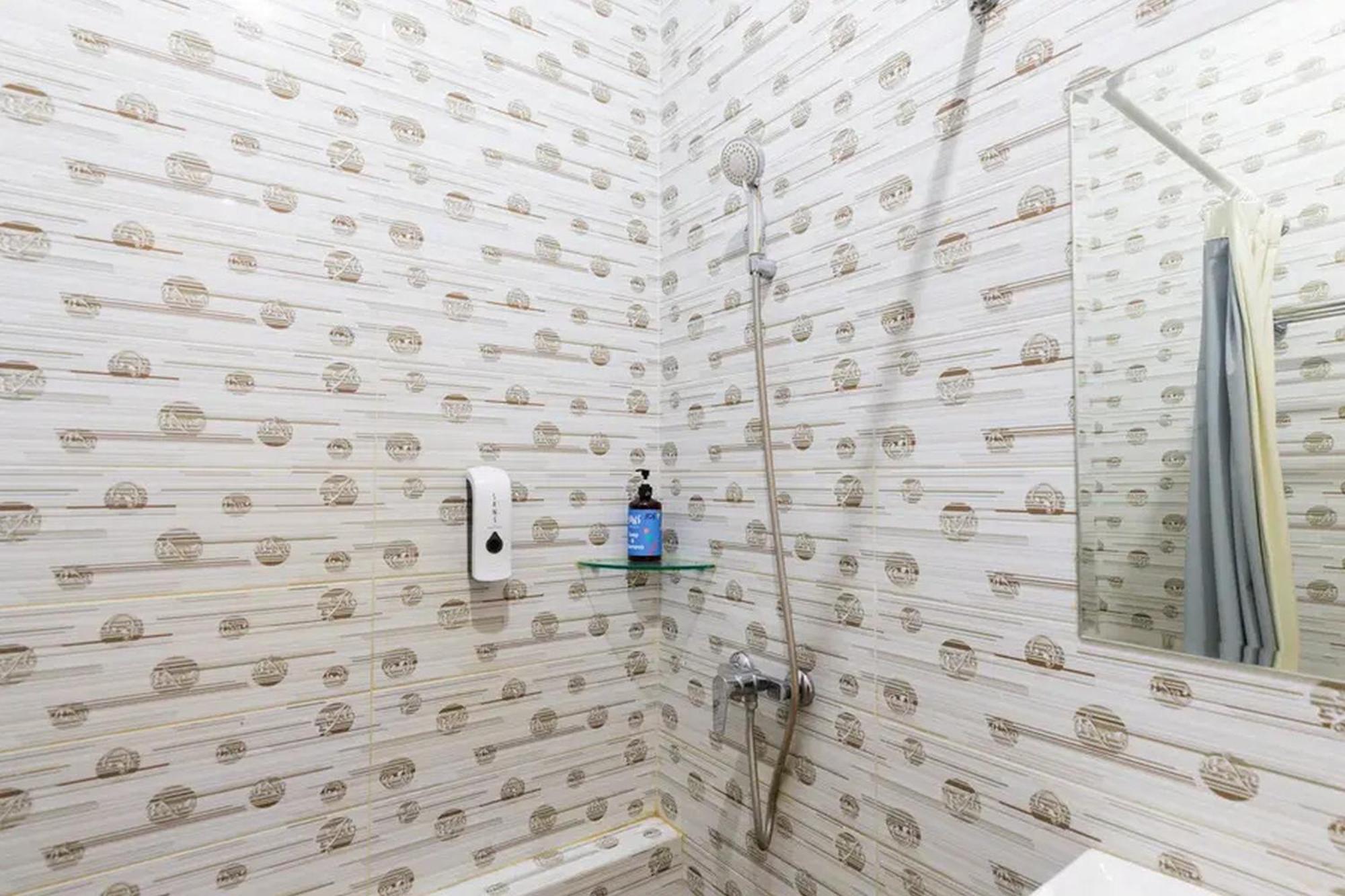Sans Hotel Rajawali Surabaya By Reddoorz Krembangan Εξωτερικό φωτογραφία