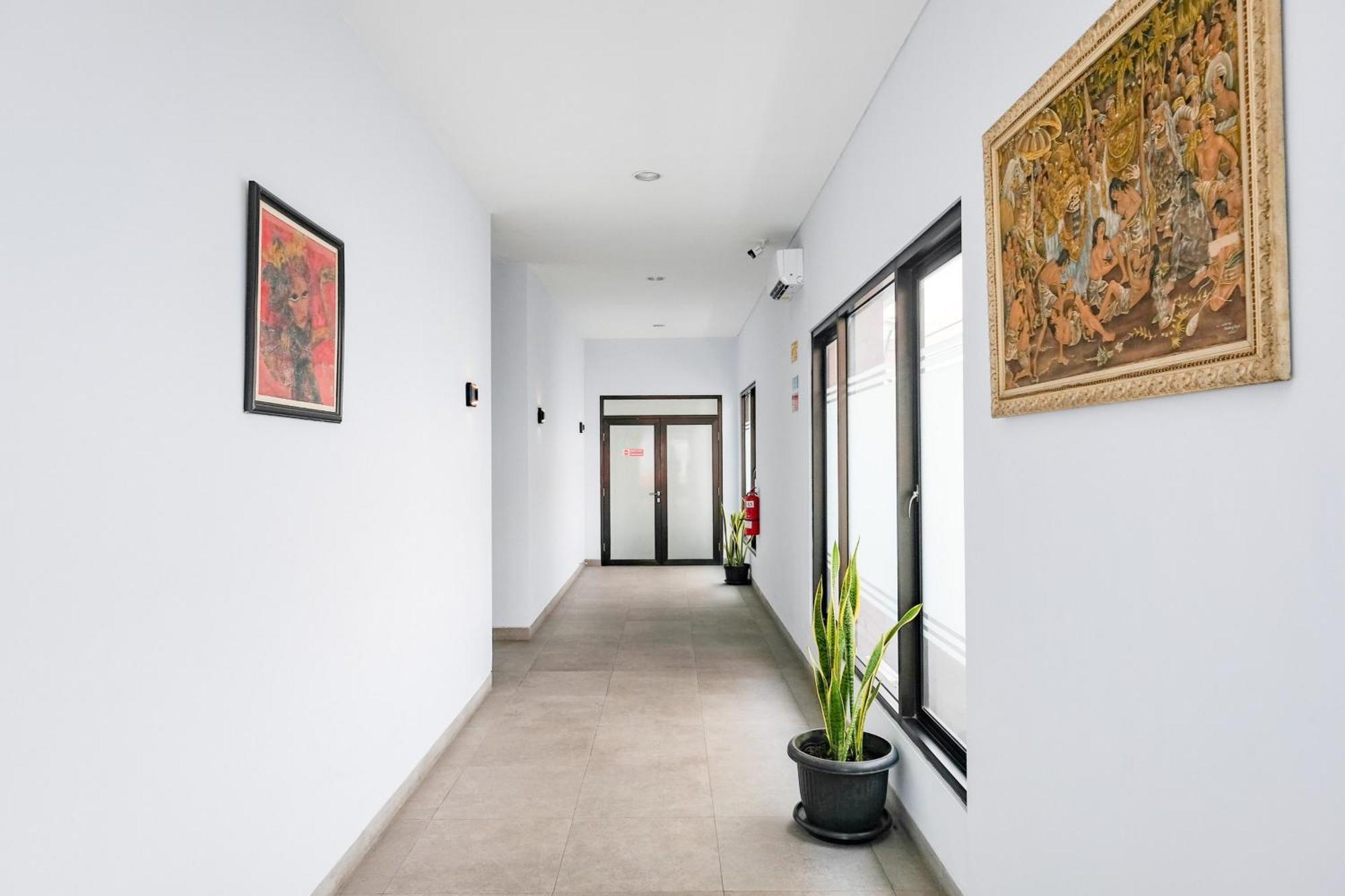 Sans Hotel Rajawali Surabaya By Reddoorz Krembangan Εξωτερικό φωτογραφία
