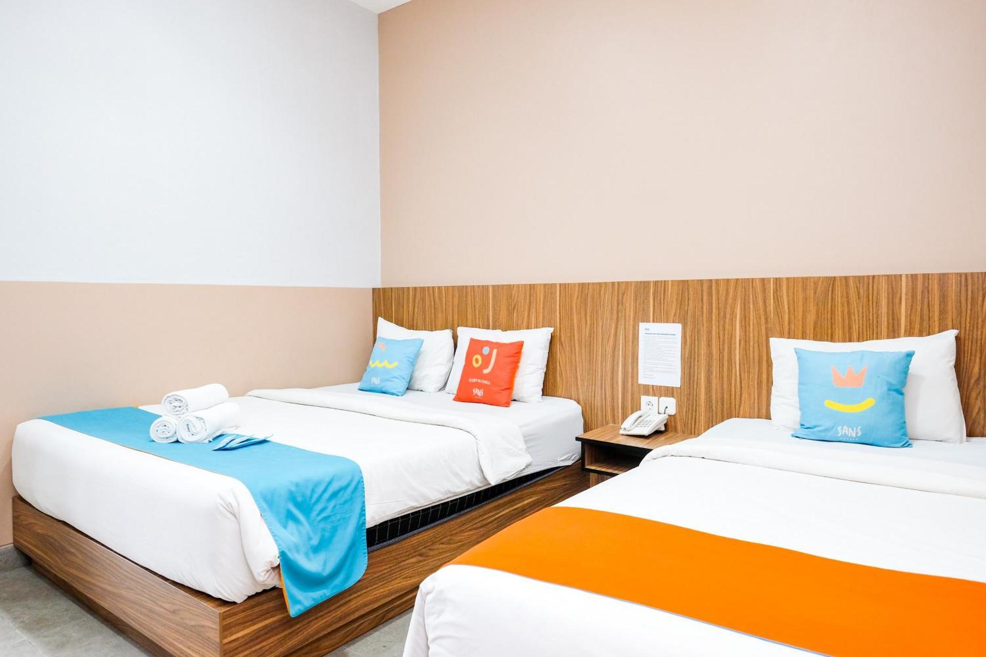 Sans Hotel Rajawali Surabaya By Reddoorz Krembangan Εξωτερικό φωτογραφία