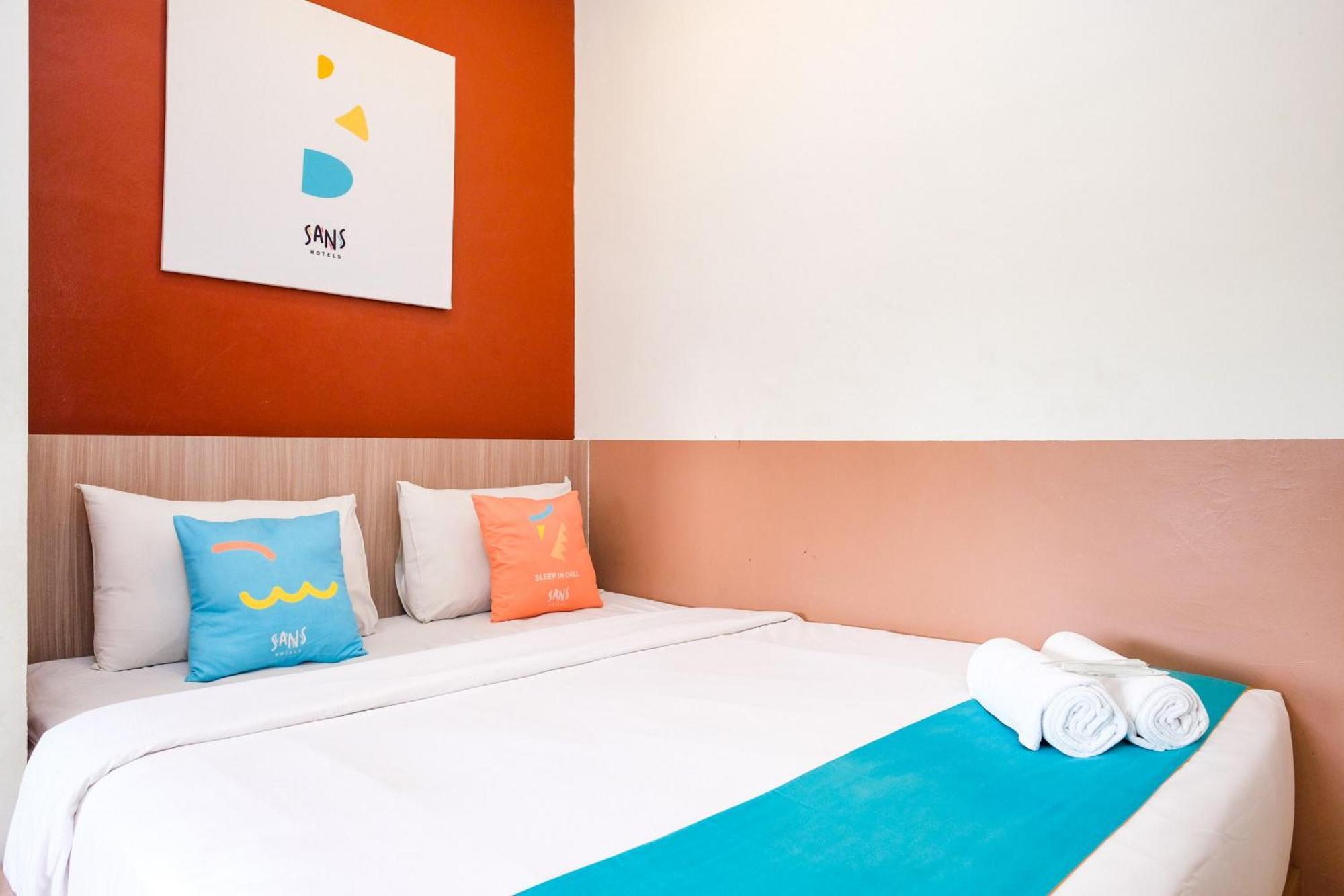 Sans Hotel Rajawali Surabaya By Reddoorz Krembangan Εξωτερικό φωτογραφία